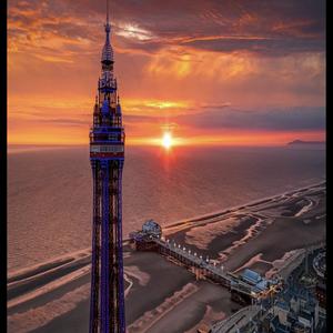 Ascolta Tower Radio Blackpool nell'app